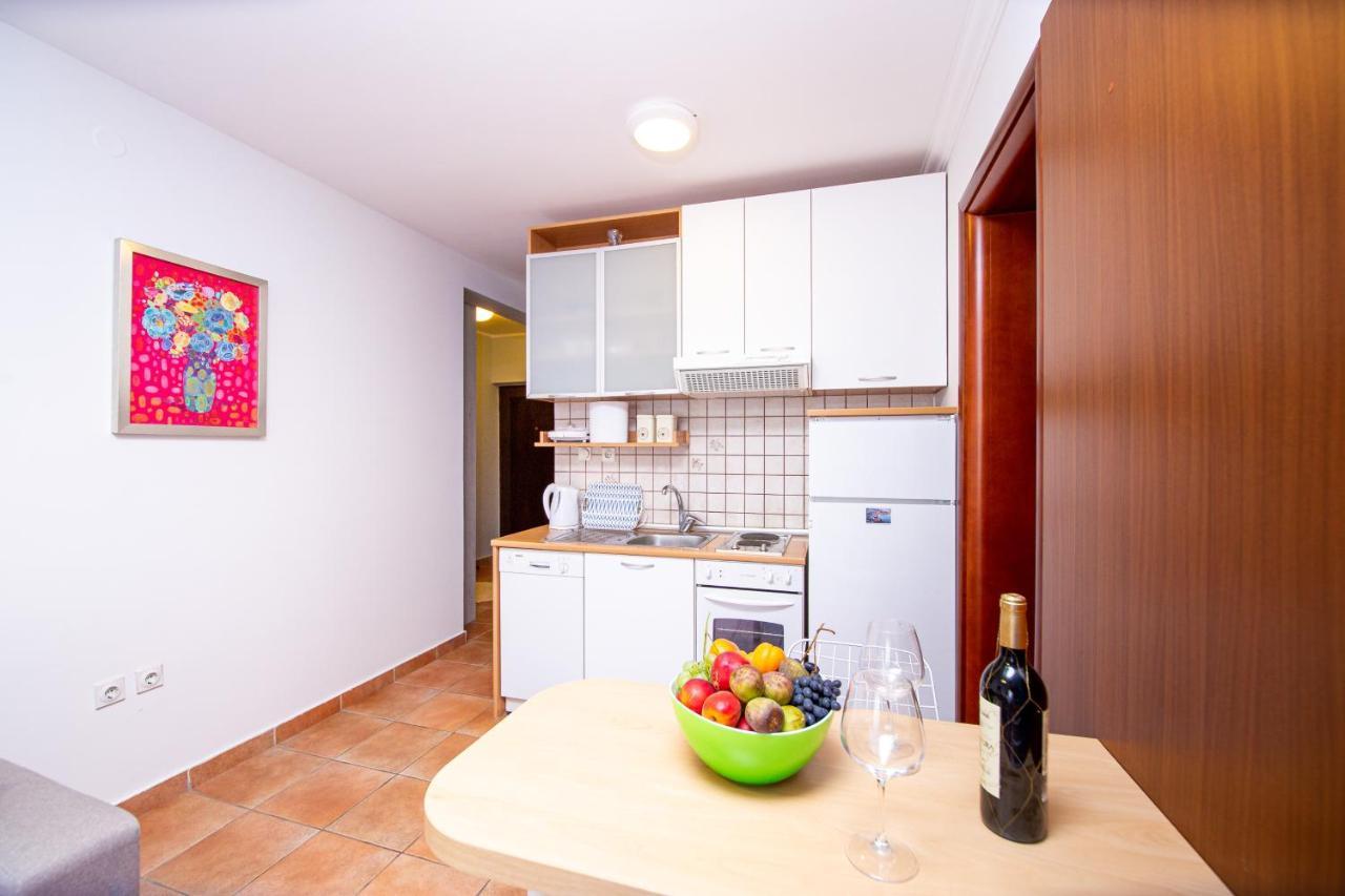 Gospostina Prima Apartment Budva Bagian luar foto