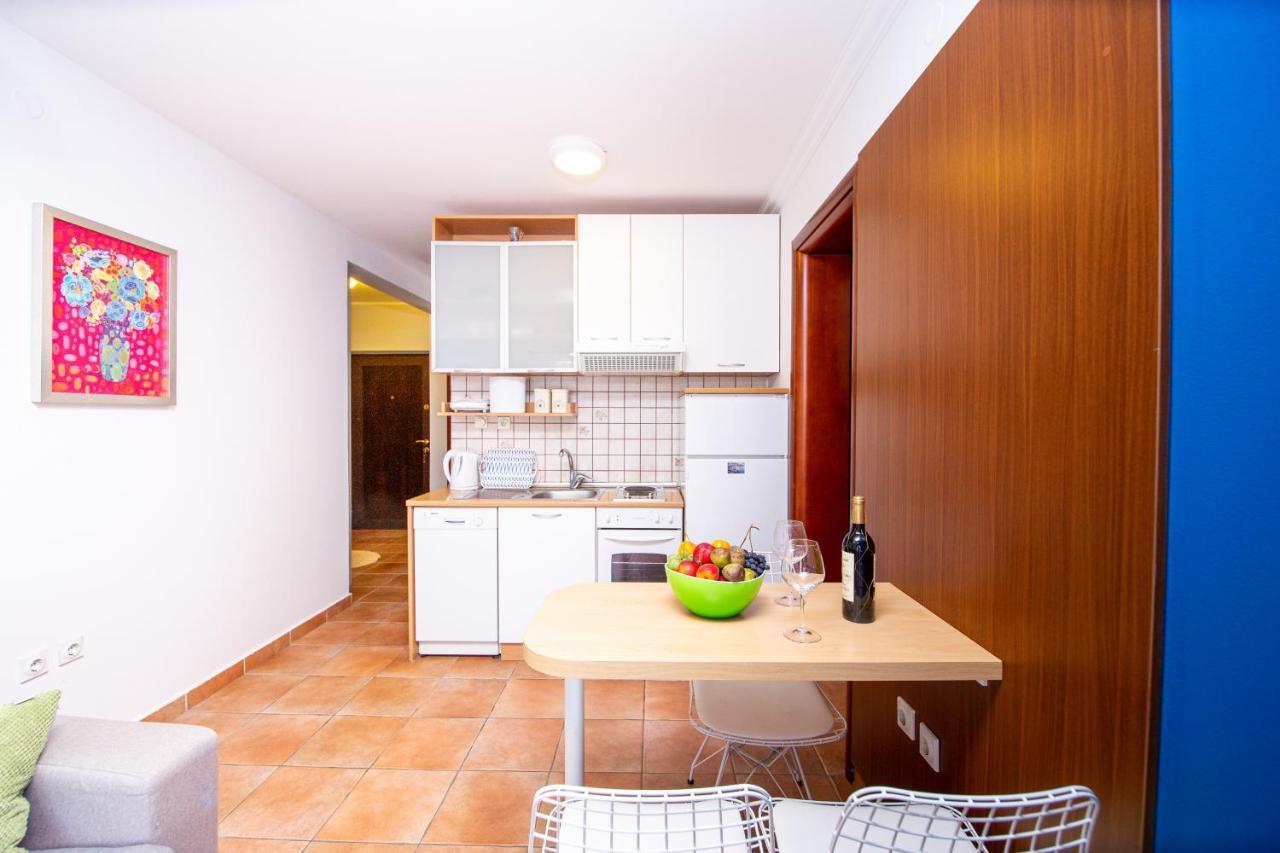Gospostina Prima Apartment Budva Bagian luar foto
