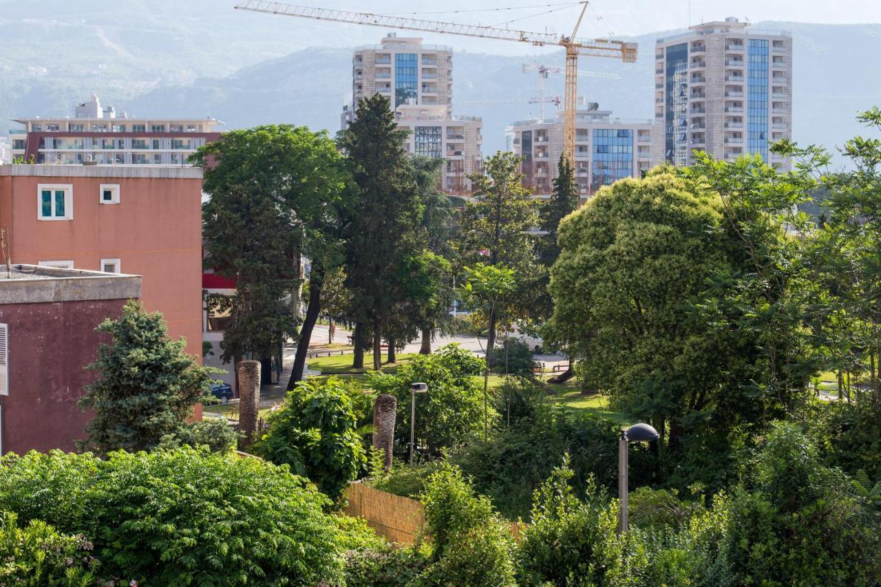 Gospostina Prima Apartment Budva Bagian luar foto