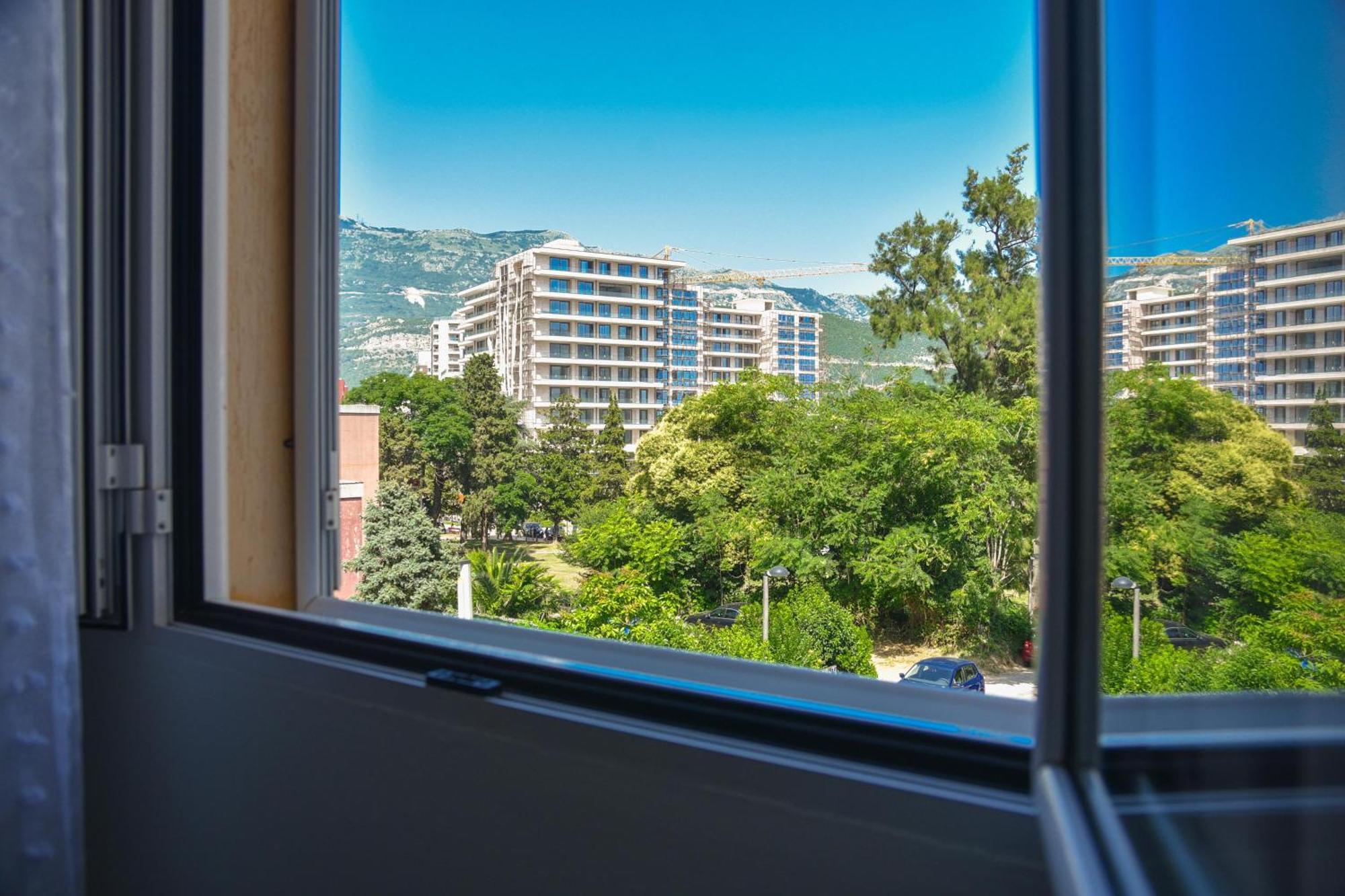Gospostina Prima Apartment Budva Bagian luar foto